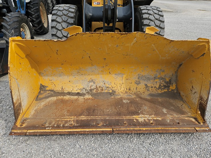 2021-deere-524p-image-3