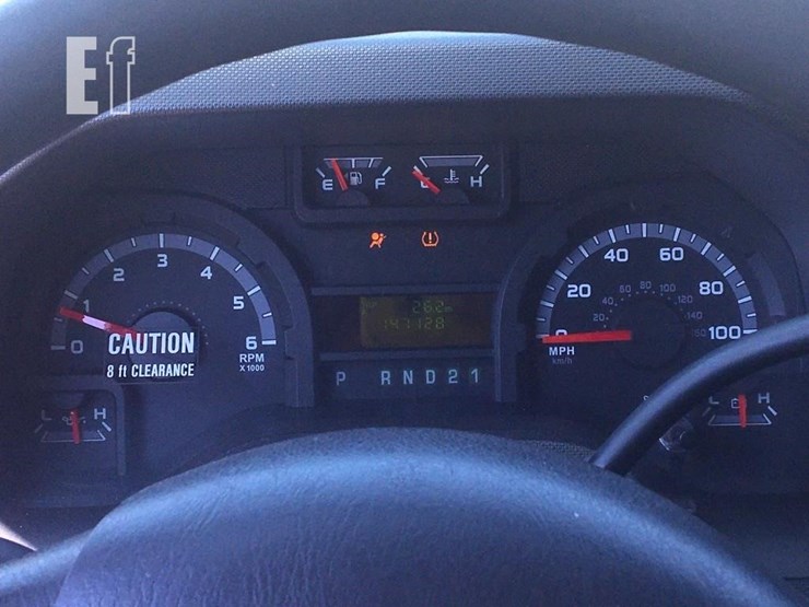 2014-ford-e150-image-6