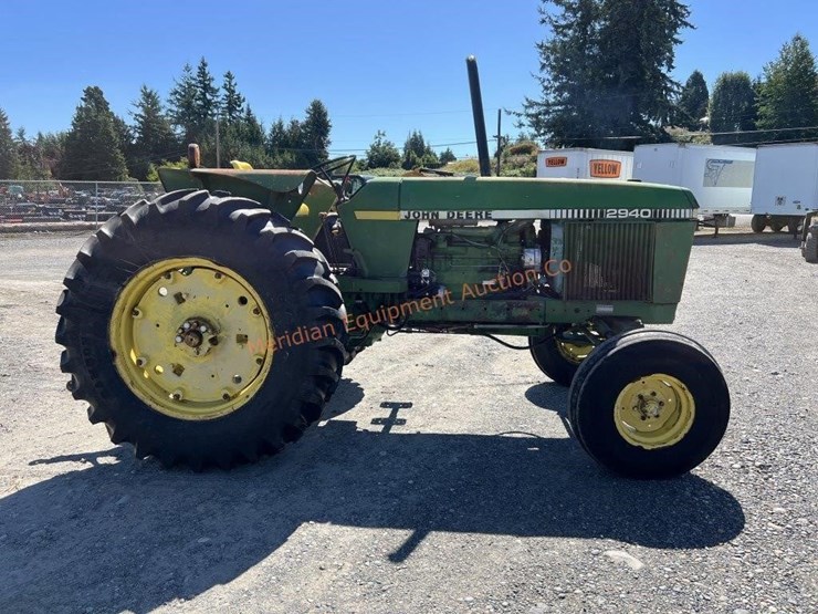 john-deere-2940-image-1