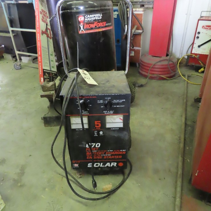 Solar 670 Fleet Battery Charger