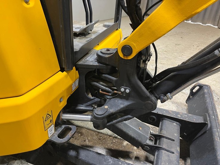 jcb-35z-1-image-25