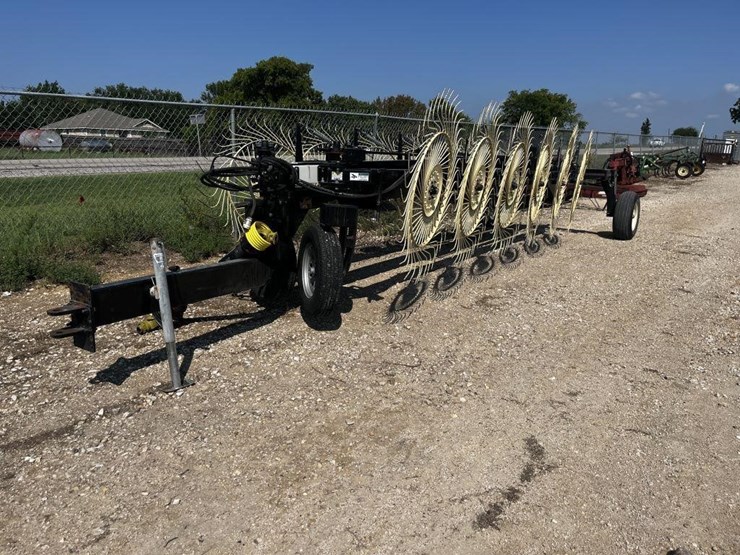 l1--12-wheel-flexrake-image-2