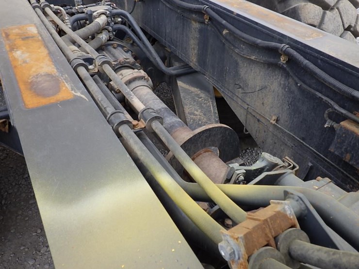 2016-komatsu-hm400-5-image-13