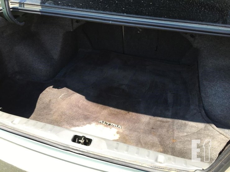 2005-nissan-altima-2.5s-image-10