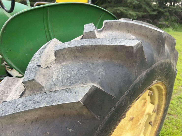 1958-john-deere-520-image-51
