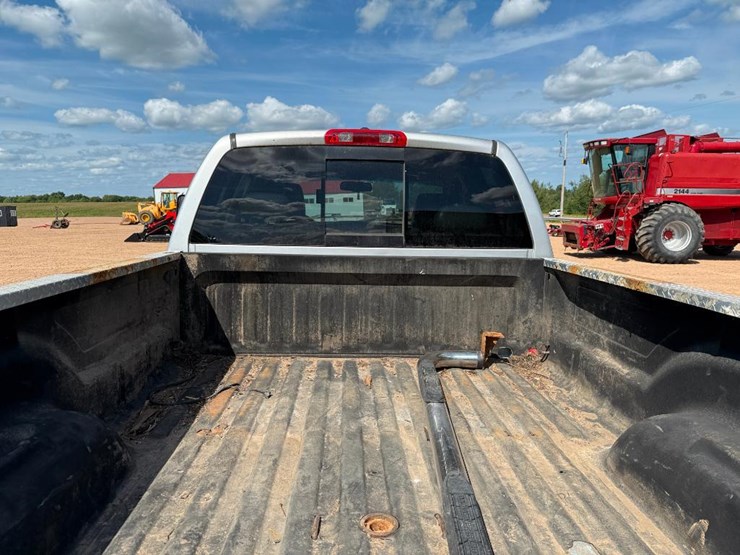 2007-dodge-ram-3500-image-24
