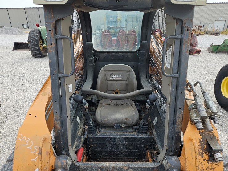 2015-case-sr210-image-7