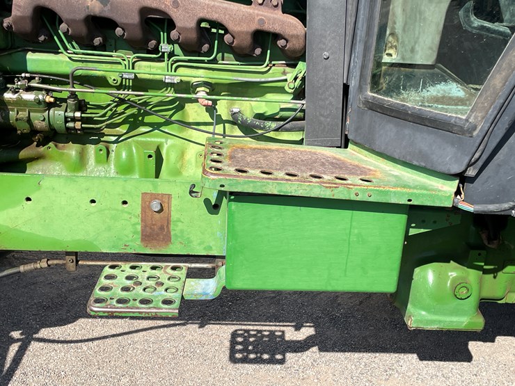 john-deere-3055-image-26
