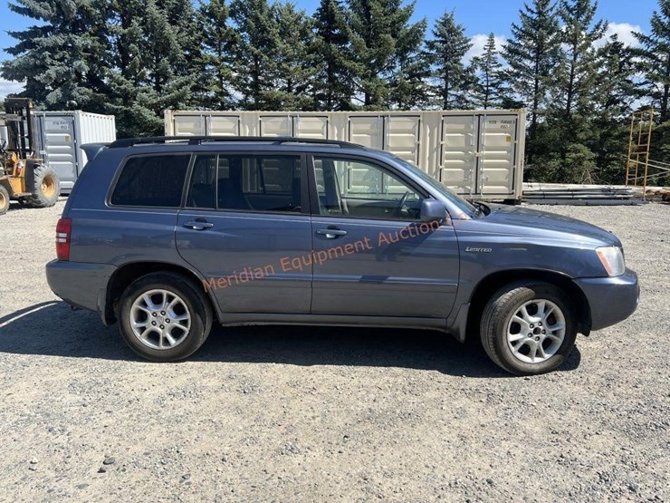 2003-toyota-highlander-image-1