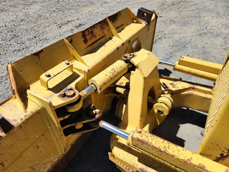 2006-komatsu-d31ex-21-image-11