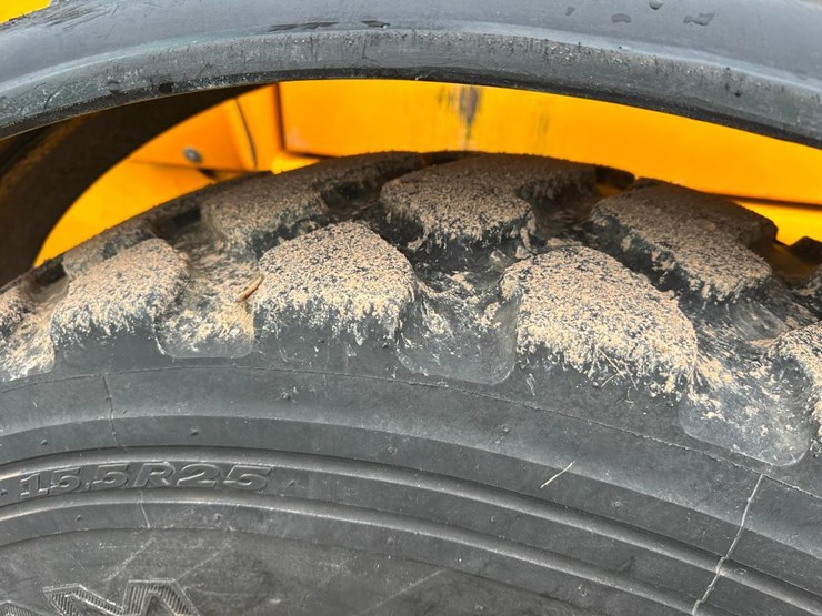 2002-jcb-411ht-image-6