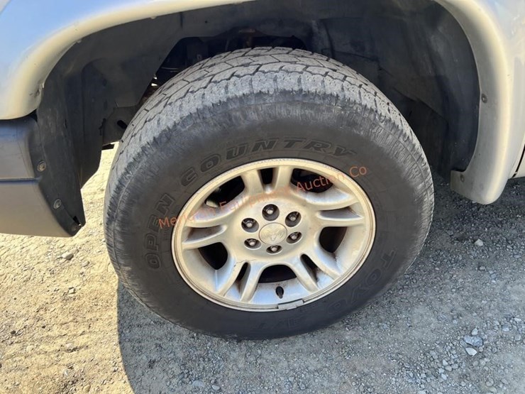 2004-dodge-dakota-image-9