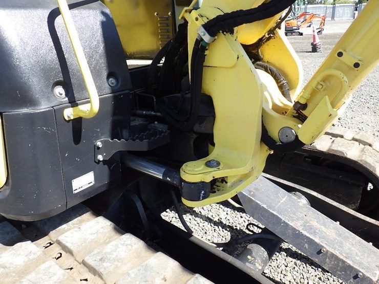 2011-yanmar-sv100-1-image-16