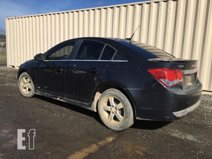 2011-chevrolet-cruze-image-4