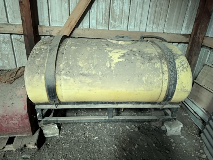 300-gallon-poly-tank-on-iron-base-image-1
