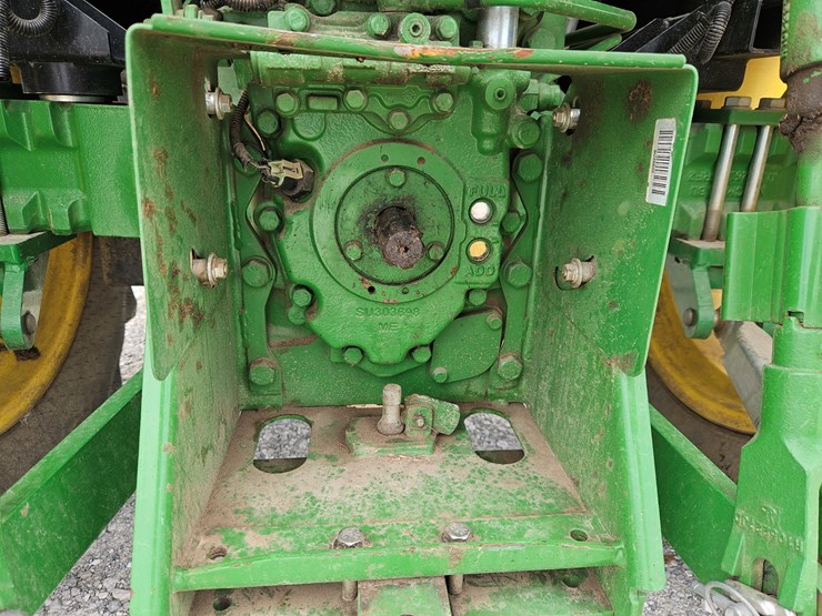 2019-john-deere-5065e-image-13