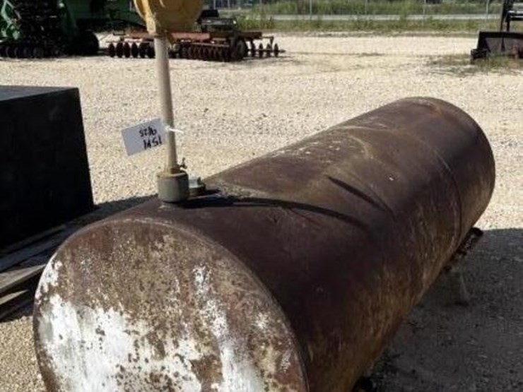 l3---tank-on-ground-stand-image-1