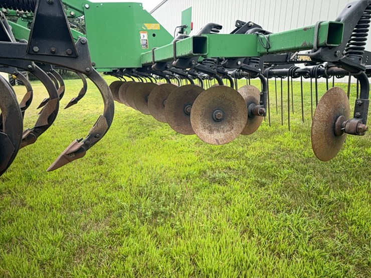 john-deere-2700-image-15