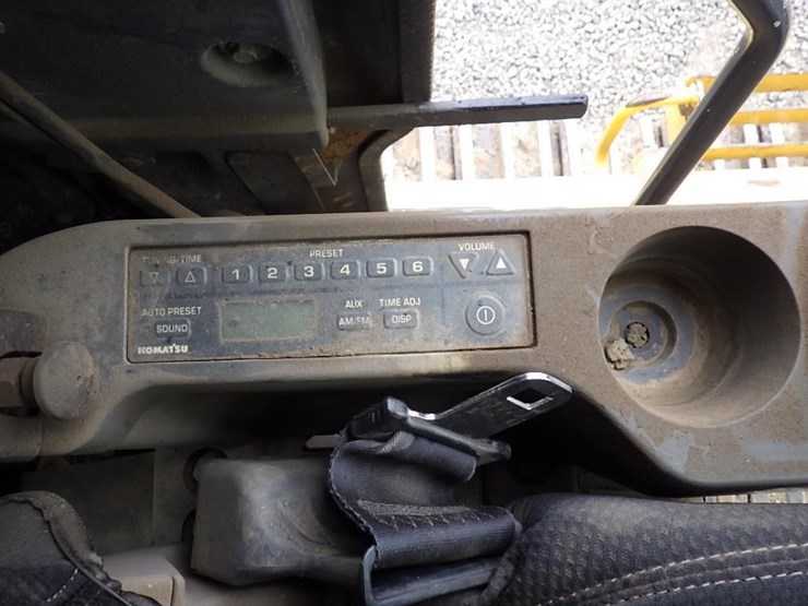 2016-komatsu-pc490-lc-11-image-30