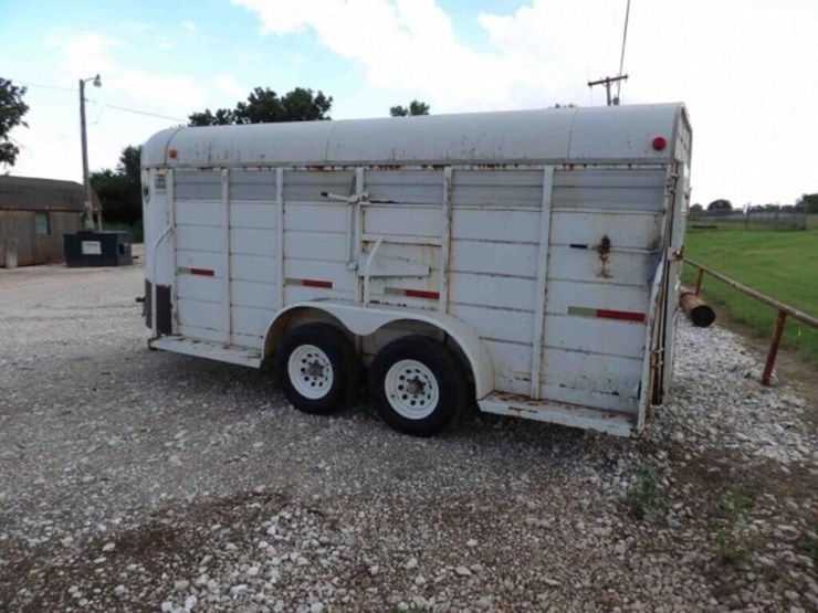 w-w-16'-livestock-trailer-image-2