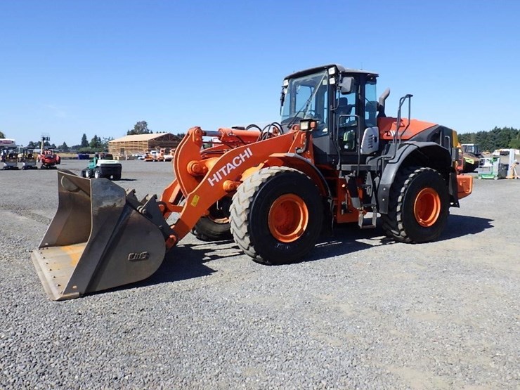 2017-hitachi-zw250-image-1
