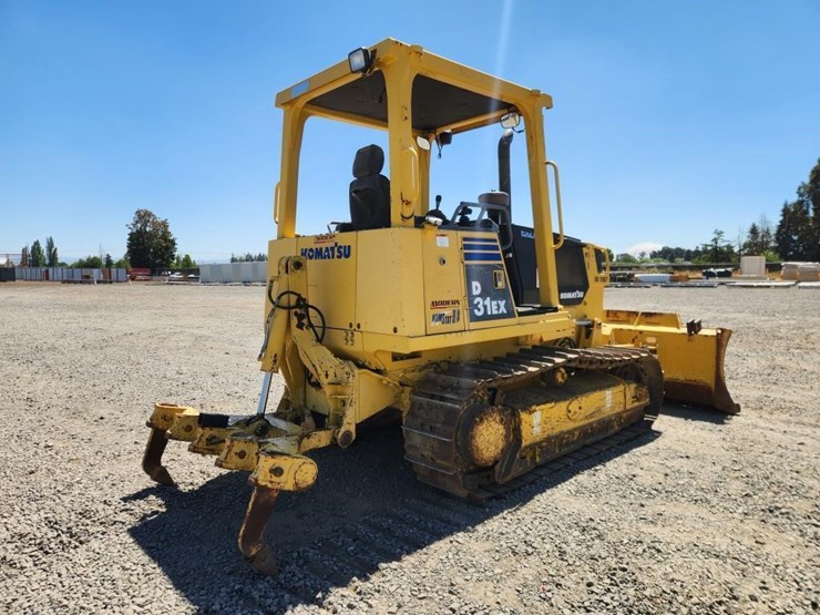 2006-komatsu-d31ex-21-image-5