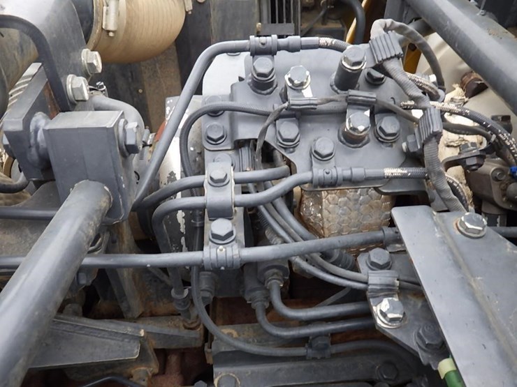 2016-komatsu-hm400-5-image-38