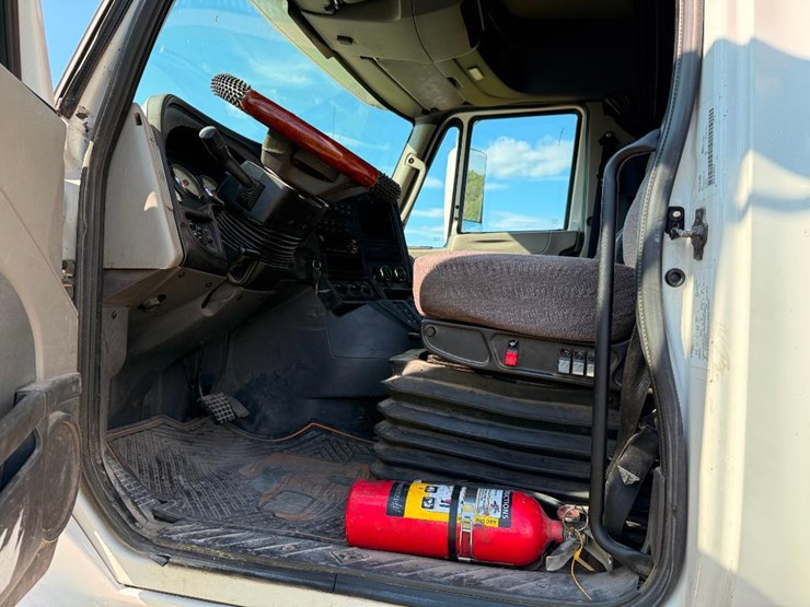 2015-international-prostar-image-54