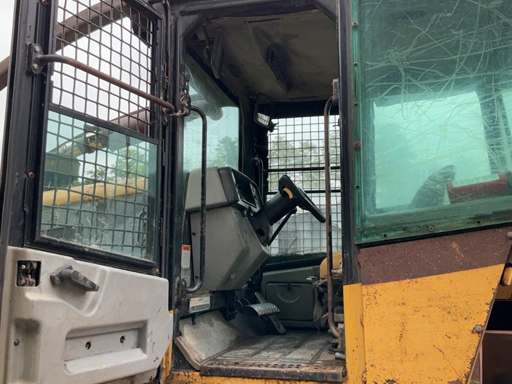 caterpillar-515-image-49