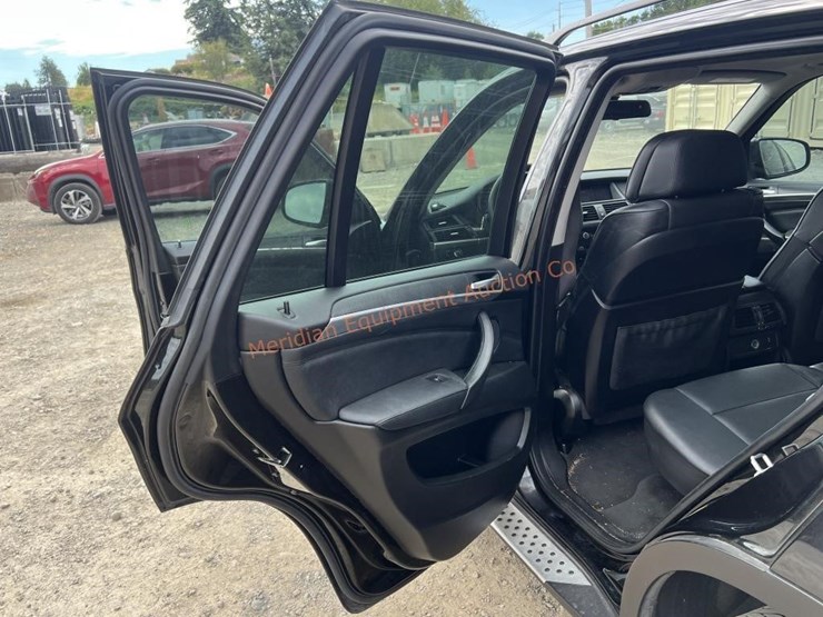 bmw-x5-image-28