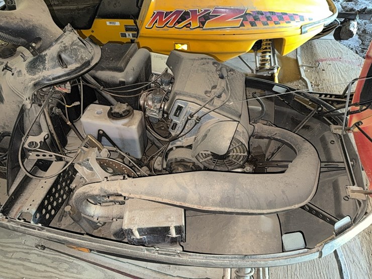 skidoo-formula-sl-500-snowmobile-w/-1,268-miles,-trailer-sold-seperate-image-5