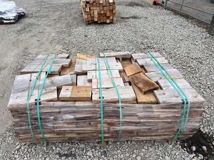 lot-assorted-cedar-kindling-blocks-image-5