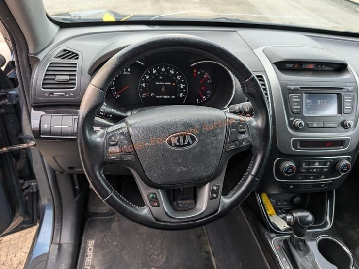2014-kia-sorento-image-23