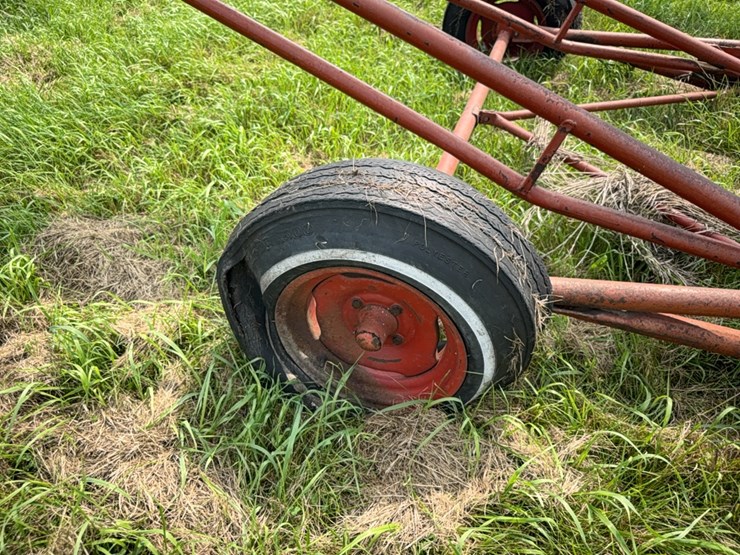 koyker-super-85c-pto-auger,-winch-cable-lift,-needs-(2)-tires,-8”x-approximately-61’-image-5