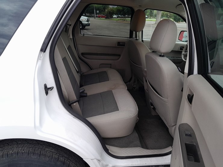 2008-ford-escape-image-7