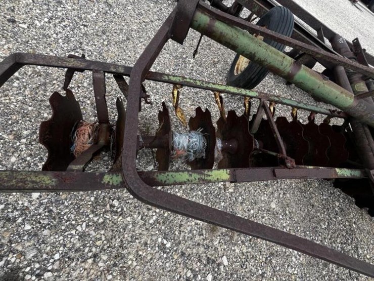 john-deere-14-image-8