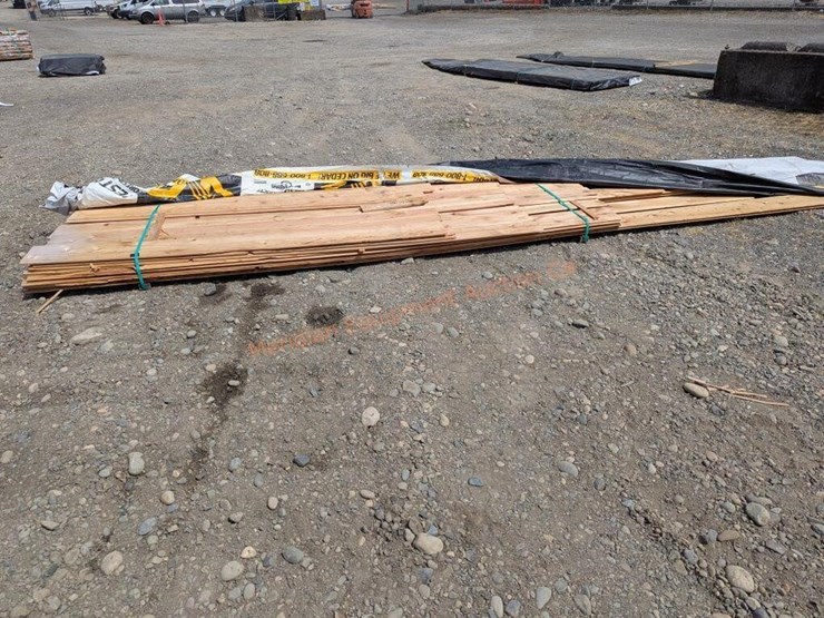 cedar-channel-siding-1x10-image-2