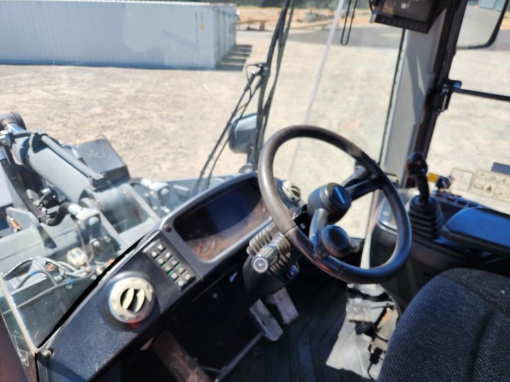 2019-doosan-dl280-5-image-11