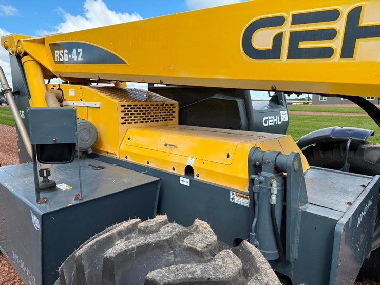 2015-gehl-rs6-42-image-19
