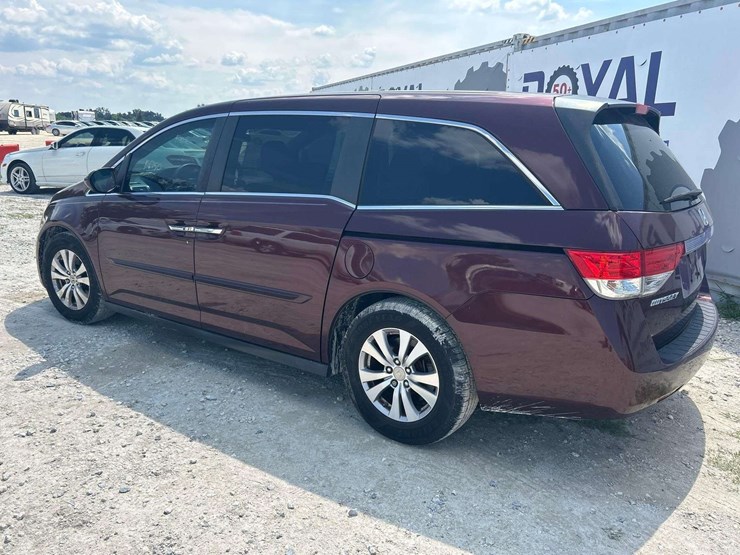 2015-honda-odyssey-image-4