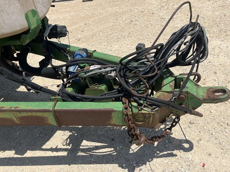 l2--1000-gallon-60'-great-plains-sprayer-image-21