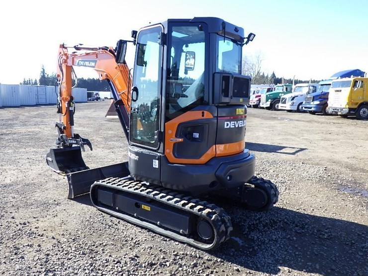 2024-doosan-dx35z-image-5