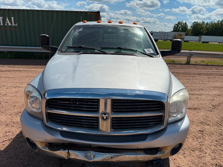 2007-dodge-ram-3500-image-16