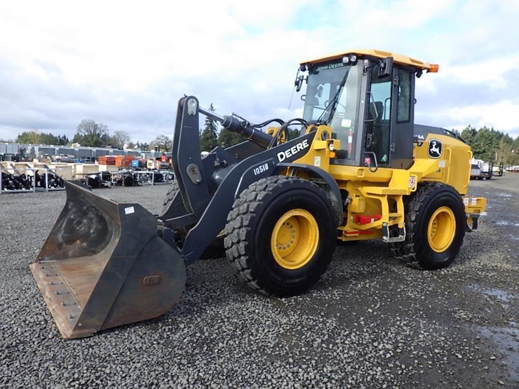 2023-deere-544p-image-1