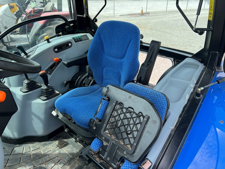 2020-new-holland-workmaster-105-image-13