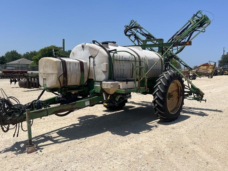 l2--1000-gallon-60'-great-plains-sprayer-image-2