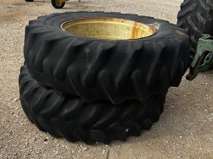 john-deere-4640-image-32
