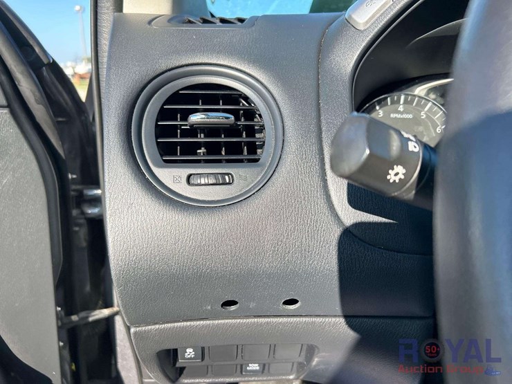 2020-nissan-pathfinder-image-14