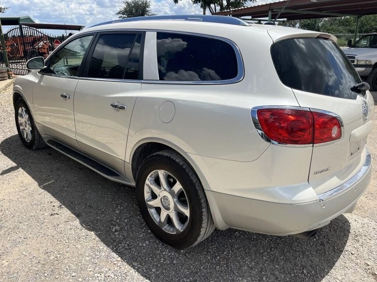 2009-buick-enclave-image-4