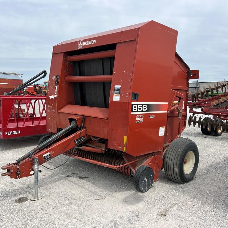 HESSTON 956